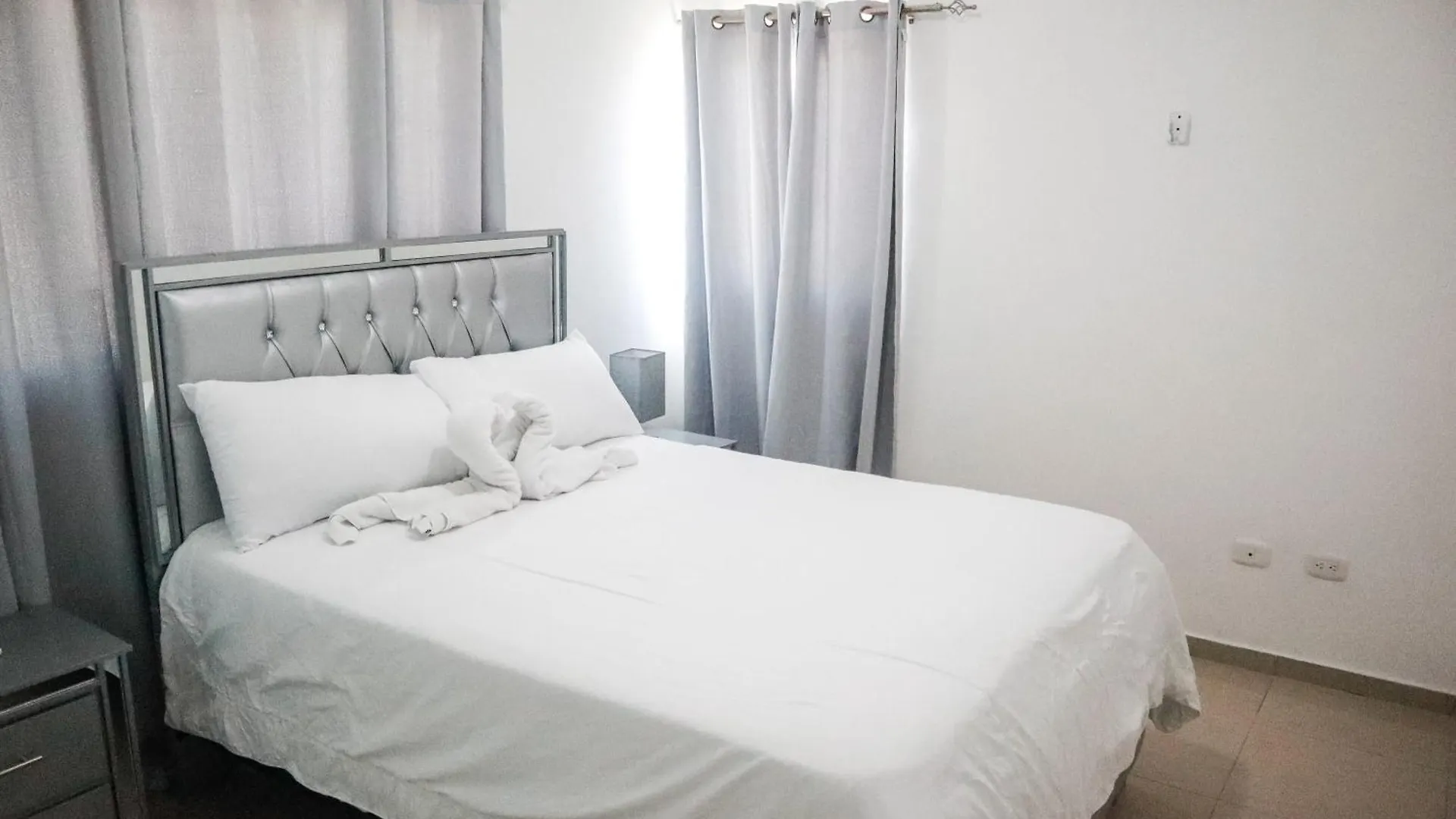 Salt Air & City Vibe Awaits! Just Minutes To Beach Puerto Plata Daire